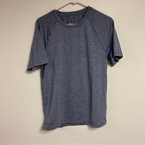 Rhone Reign T Shirt Heather Blue sz Small